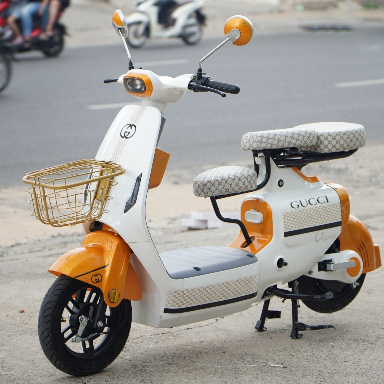 Trải nghiệm xe điện V1 Plus – Nhỏ gọn, tiết kiệm, chạy cực ổn trong tầm giá